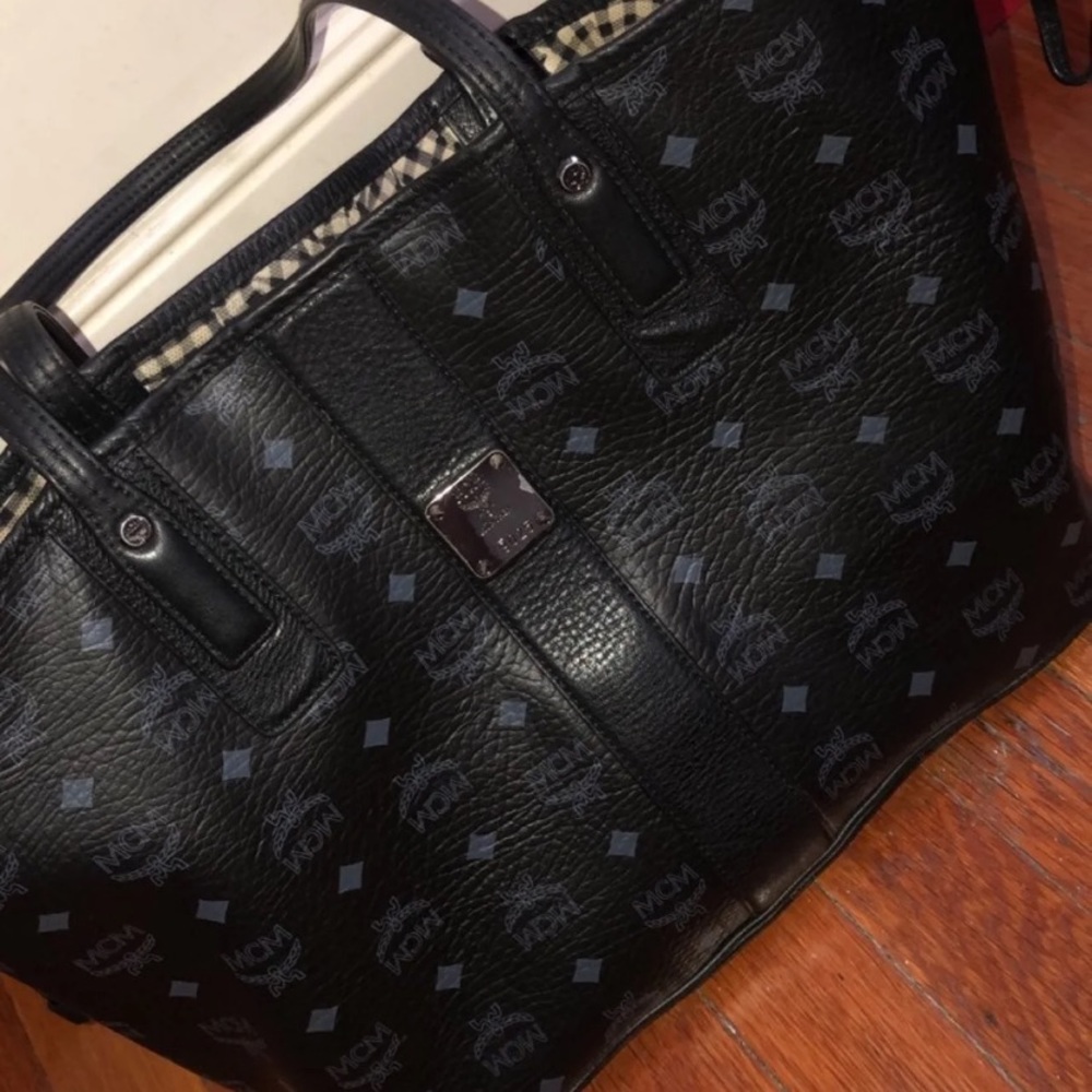 Medium MCM tote